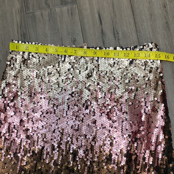 5 for $25 Minkpink all over sequin skirt ombré mini - Picture 5 of 6